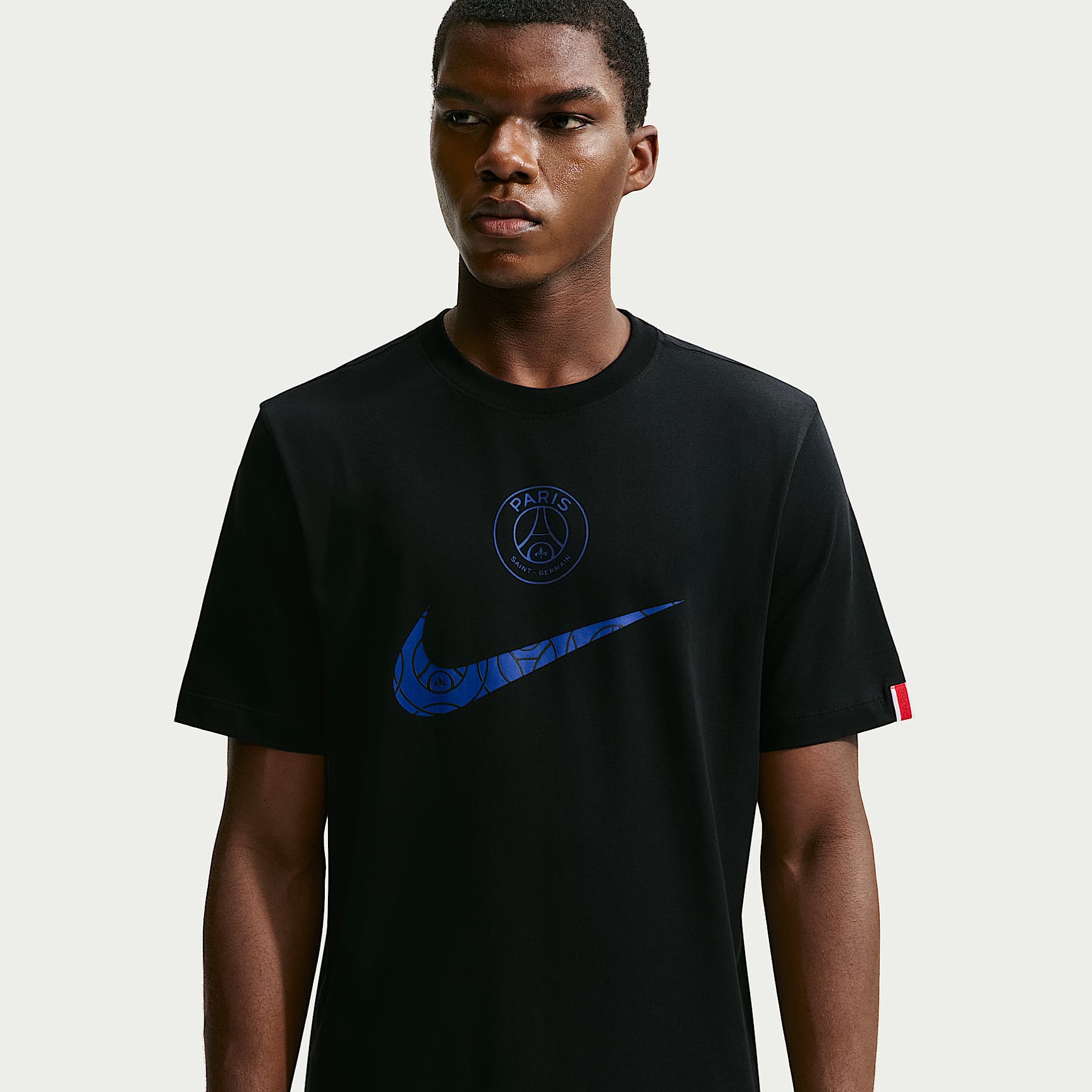 Paris Saint-Germain Swoosh Men's Nike Soccer T-Shirt. Nike.com